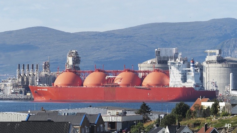 LNG-Tanker im Hafen