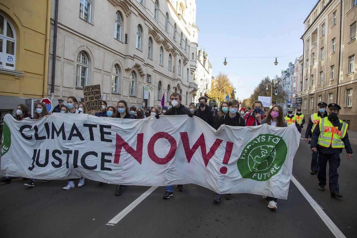 COP26 climate summit march
