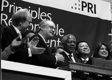 "Photograph of PRI opening at the NYSE with U.N. Secretary General Kofi Annan"