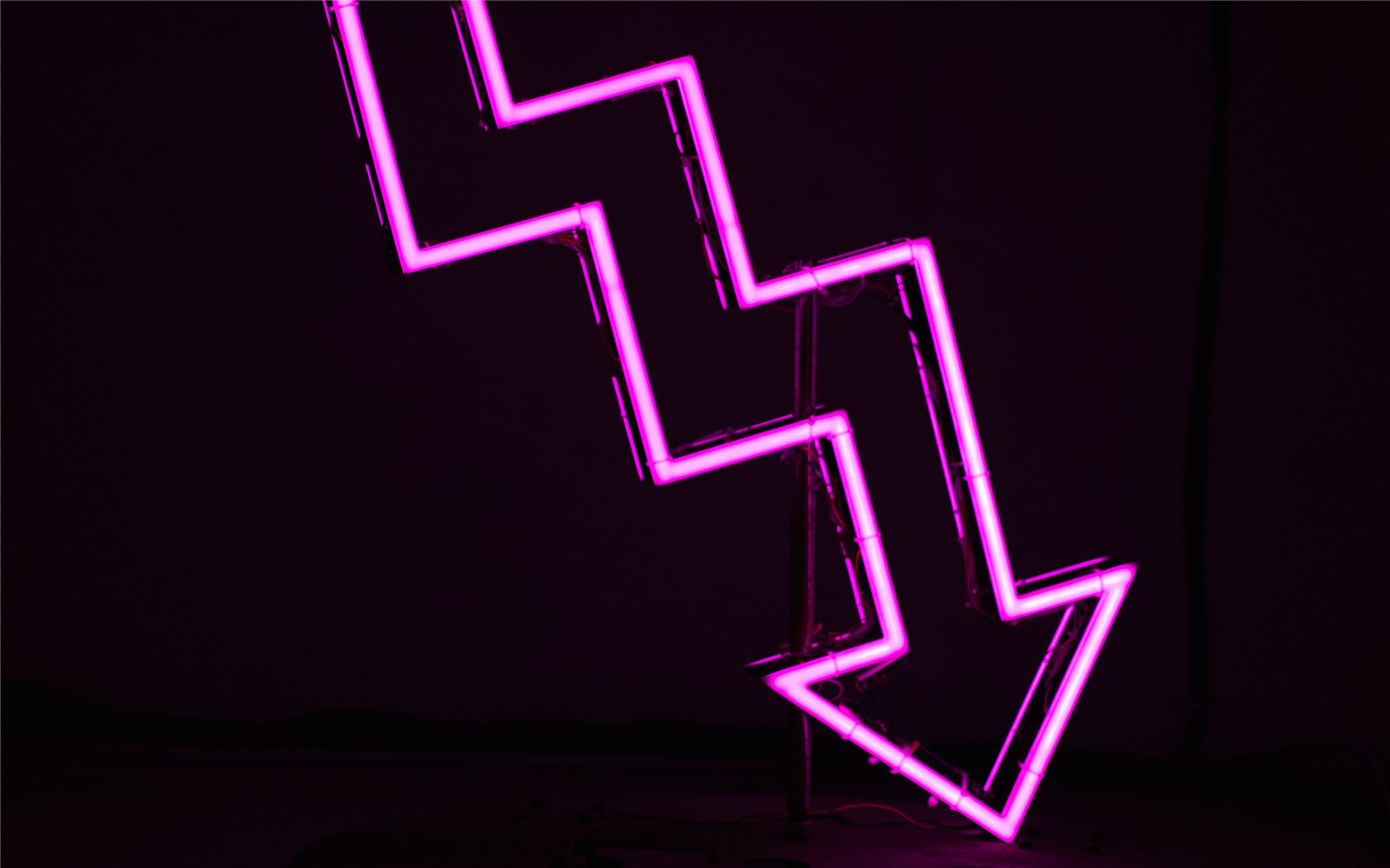 Pink arrow pointing down