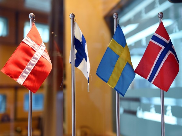 nordiska flaggor