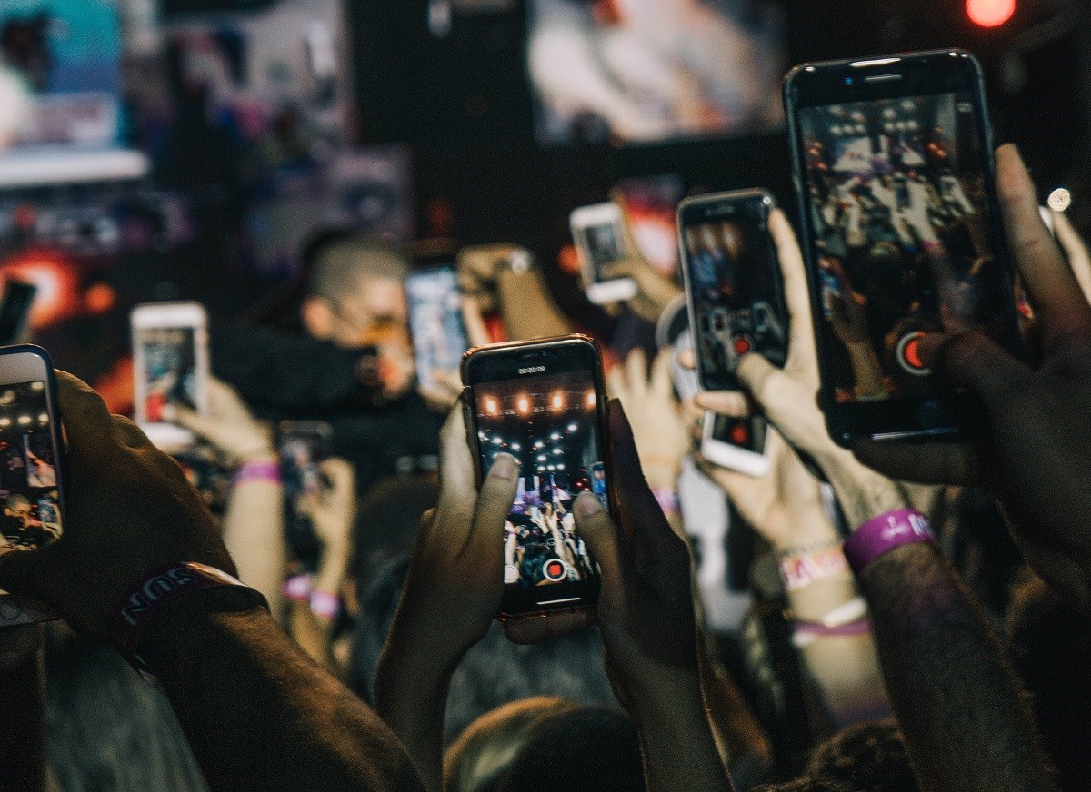 Smartphones at a concert